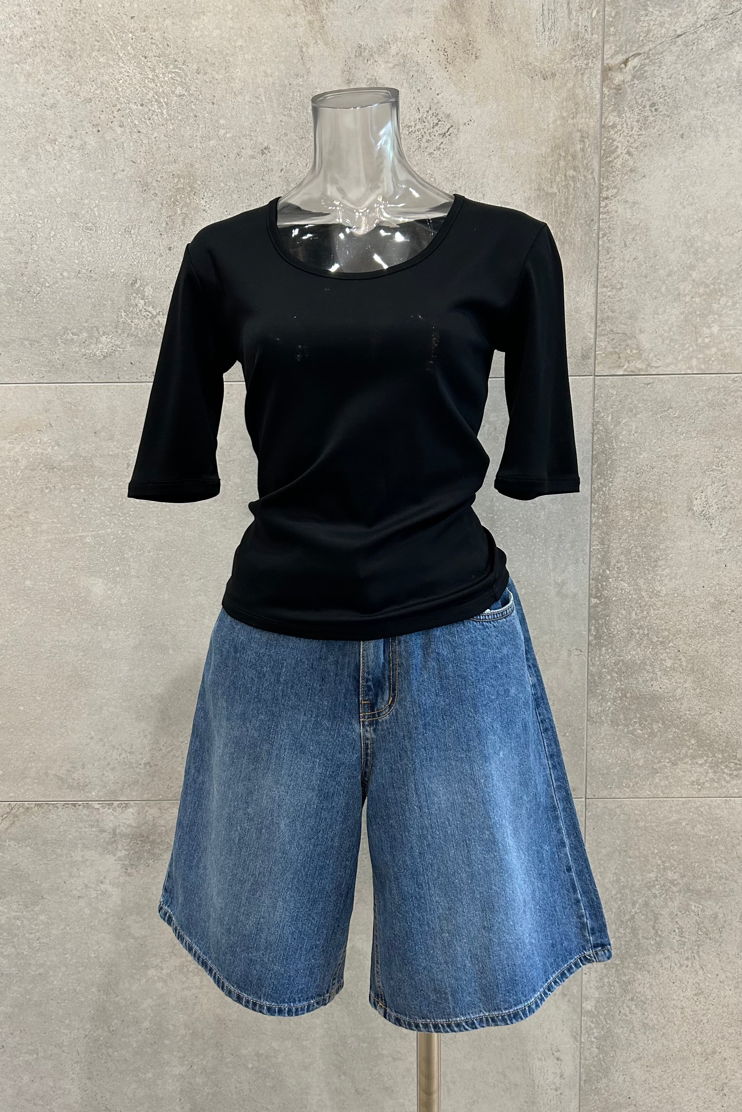 Rib Slim Fit U-Neck T-Shirt