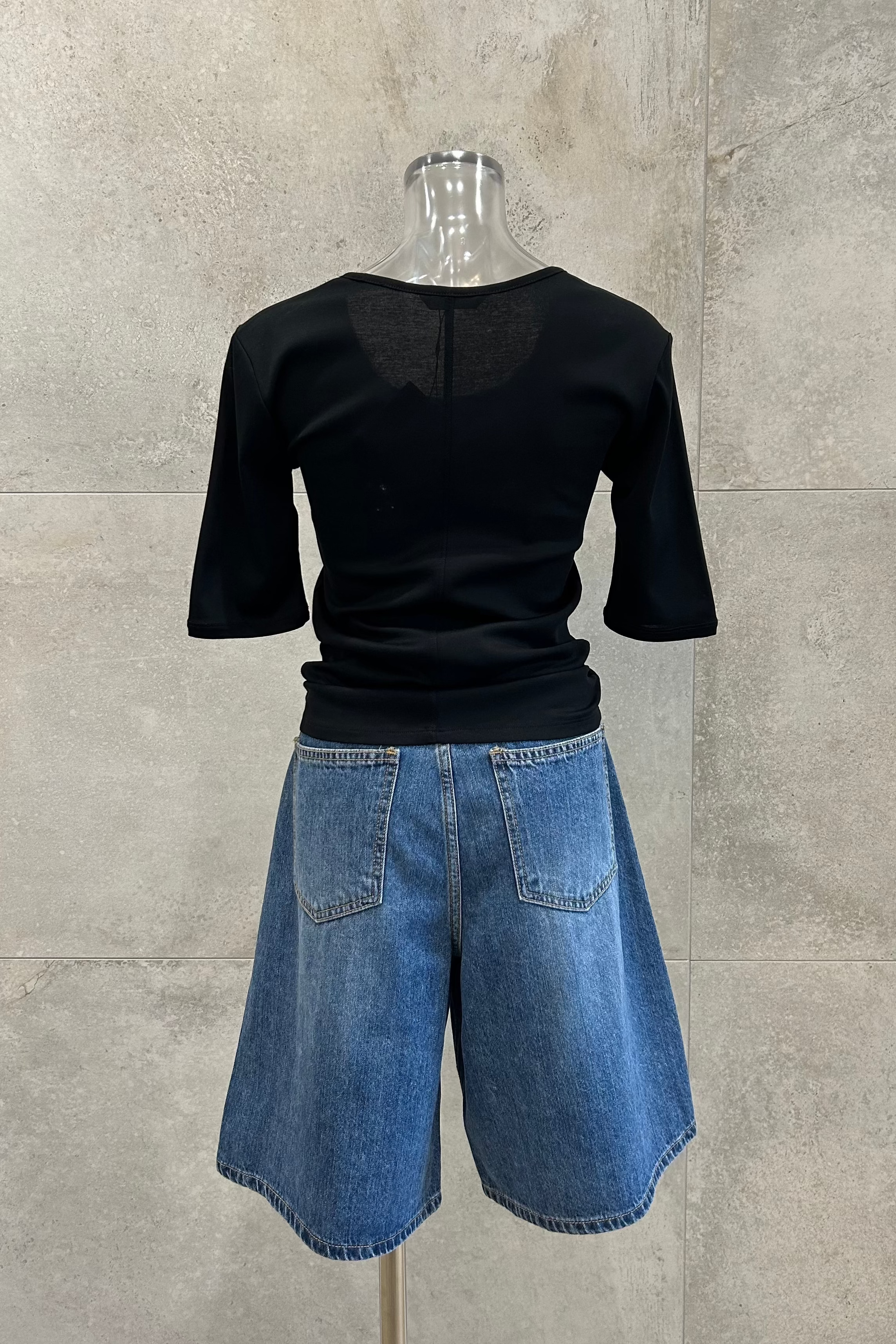 Rib Slim Fit U-Neck T-Shirt