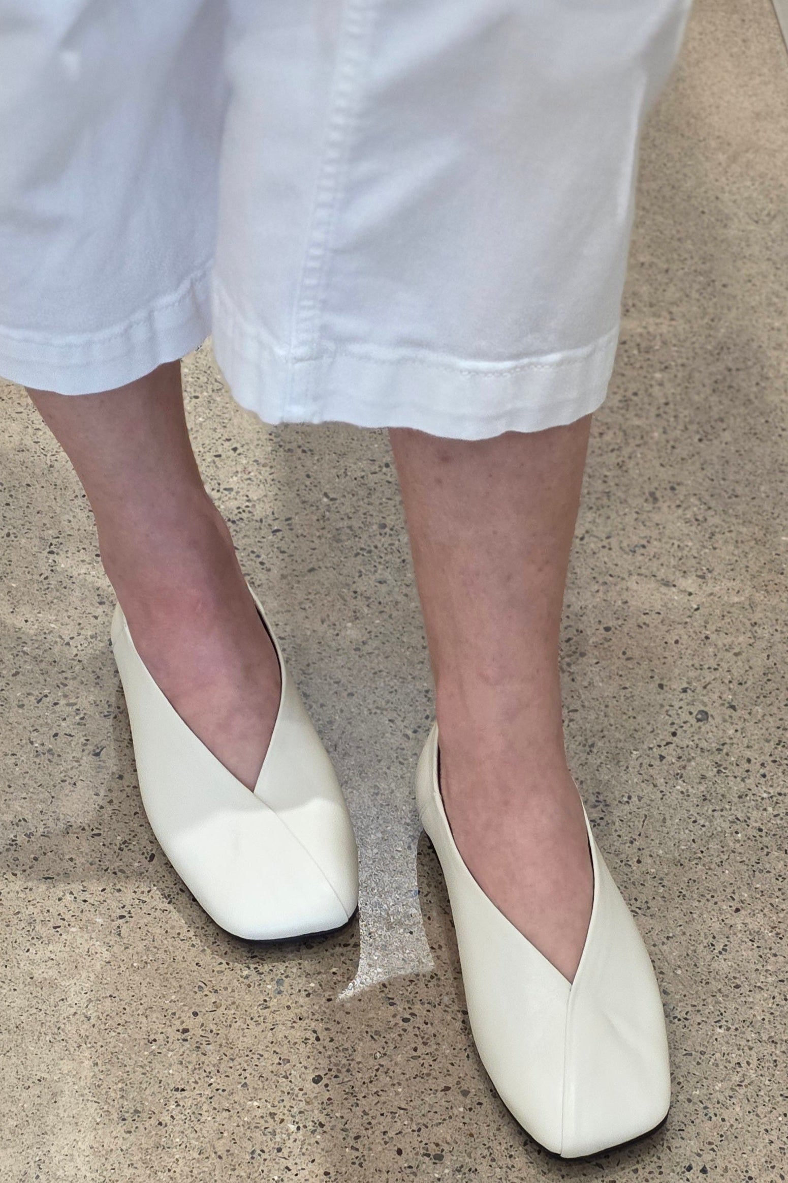 [Pre-order Special. Ends 6/14] Square Toe Flats