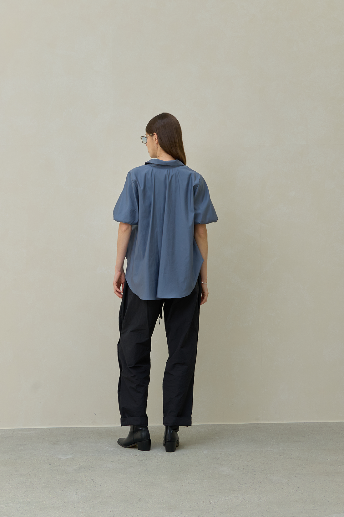 Volume Glossy Blouse