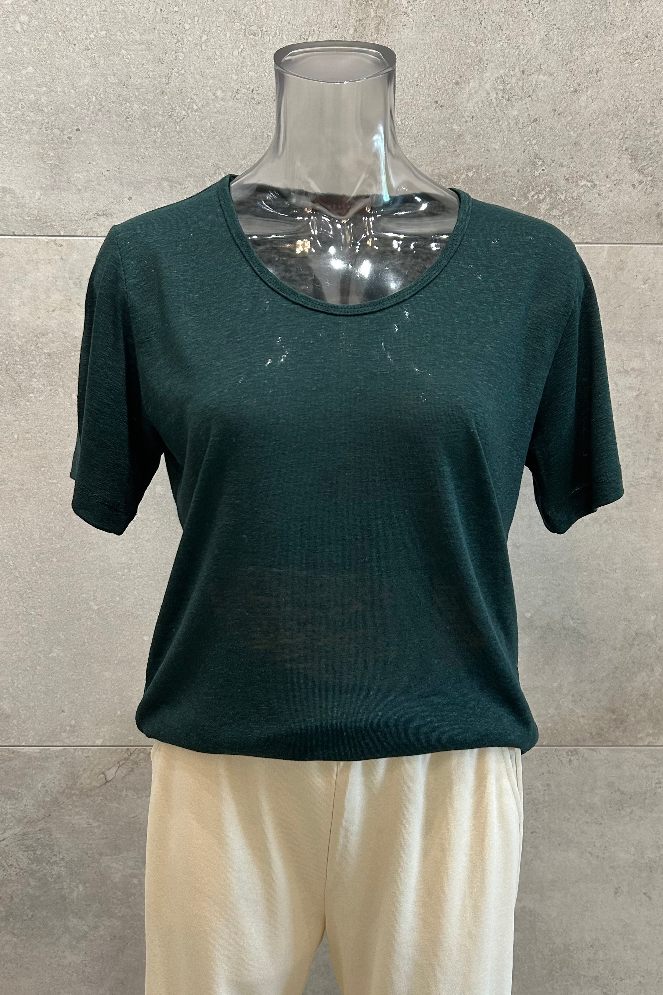 Linen U-Neck T-Shirt