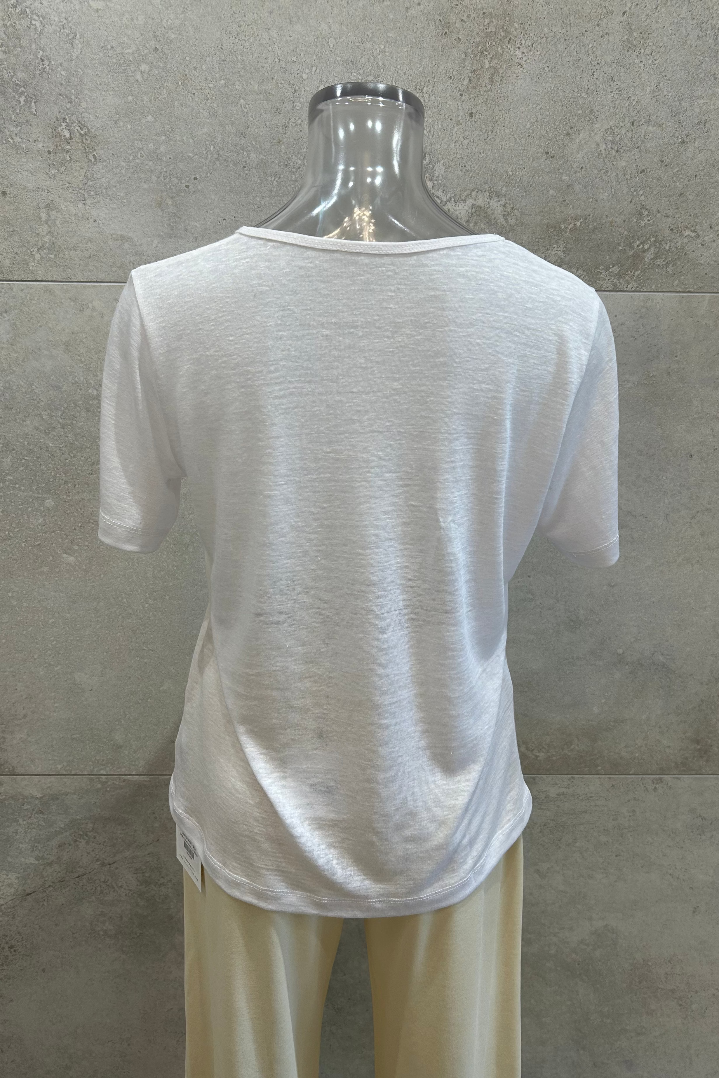 Linen U-Neck T-Shirt