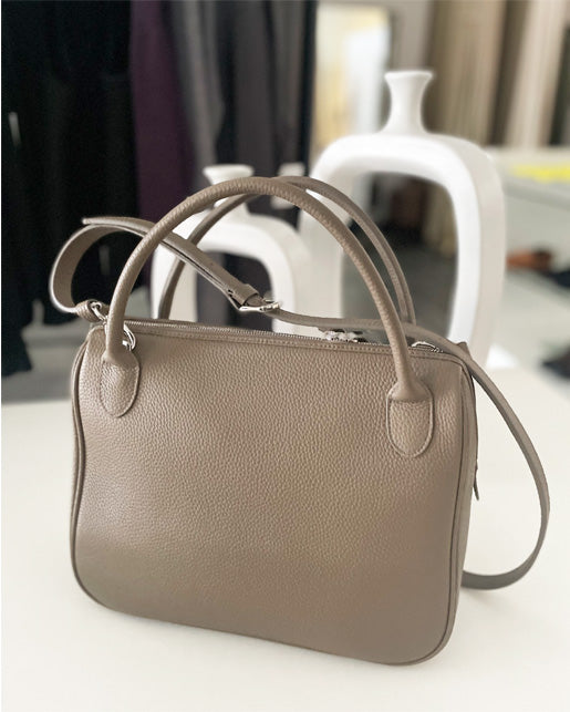Gramercy Leather Tote Bag - Medium