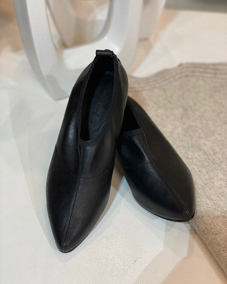 Elastic Band Stitch Mid Heel Pumps 