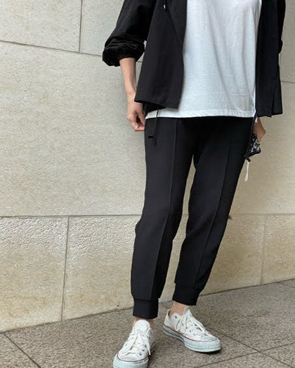Pintuck jogger stretch pants